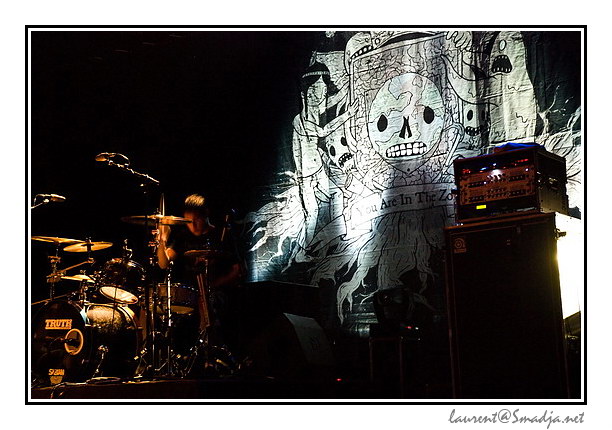 Enter Shikari au Bikini&nbsp;-&nbsp;Rou (Vox/Electronics) - 
Chris (Bass/Vox) - 
Rory (Guitar/backing Vox) - Rob (Drums)