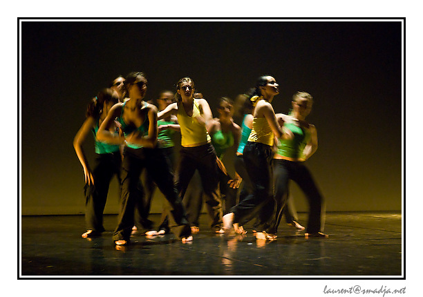 Festival Les Arts en Scène 2008&nbsp;-&nbsp;Association FEJP  BRUGUIERES - Mélange - Chorégraphie : Cathy Kaufinger