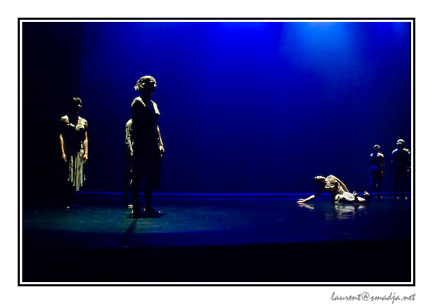 Festival Les Arts en Scène 2008&nbsp;-&nbsp;Compagnie TALLIS’ Toulouse - Pluviomètre - Chorégraphie : Thierry Croux
