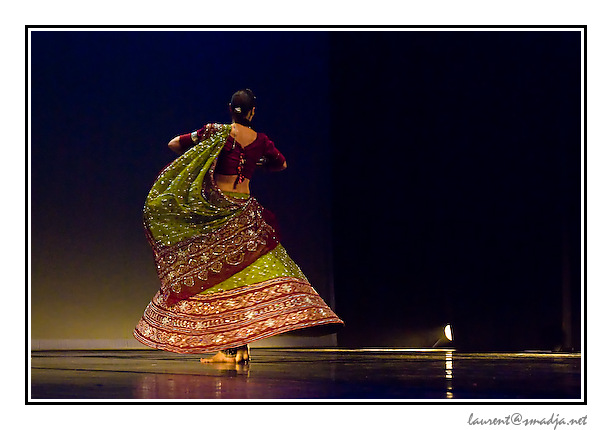 Festival Les Arts en Scène 2008&nbsp;-&nbsp;Association NJDANSE - Danse Bollywood - Chorégraphie : Patricia