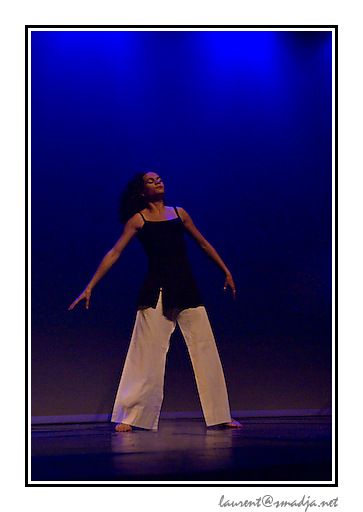 Festival Les Arts en Scène 2008&nbsp;-&nbsp;ECOLE L’UNION DES ARTS tOULOUSE - Pas de panique - Chorégraphie : Marie Claude Beaury