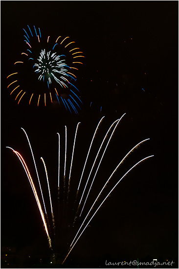 L'Hippodrome se dessine à l'encre de Chine&nbsp;-&nbsp;Grand Feu d'Artifice
