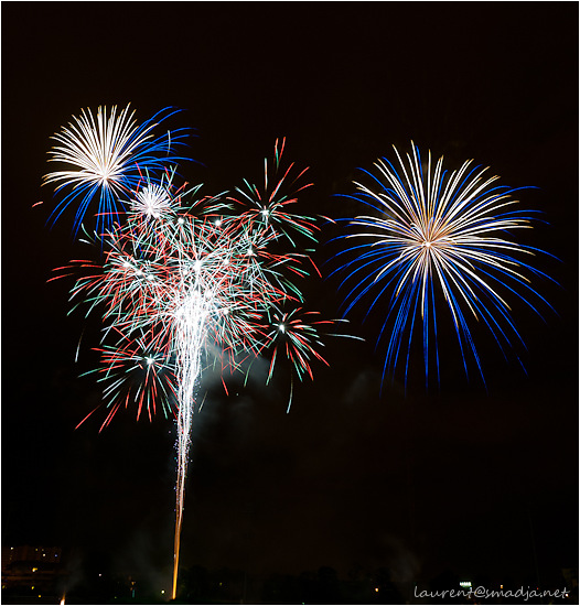 L'Hippodrome se dessine à l'encre de Chine&nbsp;-&nbsp;Grand Feu d'Artifice