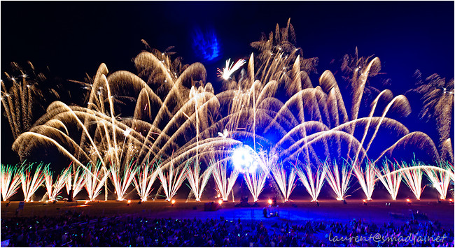 Feu d'artifice - Royan - 15 août 2011&nbsp;-&nbsp;Edouard Grégoire - http://design-pyrotechnique.over-blog.com