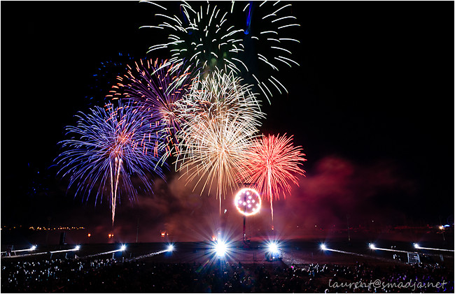 Feu d'artifice - Royan - 15 août 2011&nbsp;-&nbsp;Edouard Grégoire - http://design-pyrotechnique.over-blog.com
